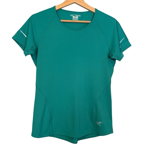 Arc'teryx Women's Teal Short Sleeve Tee Size Small Outdoor Hiking Athletic - Picture 1 of 10